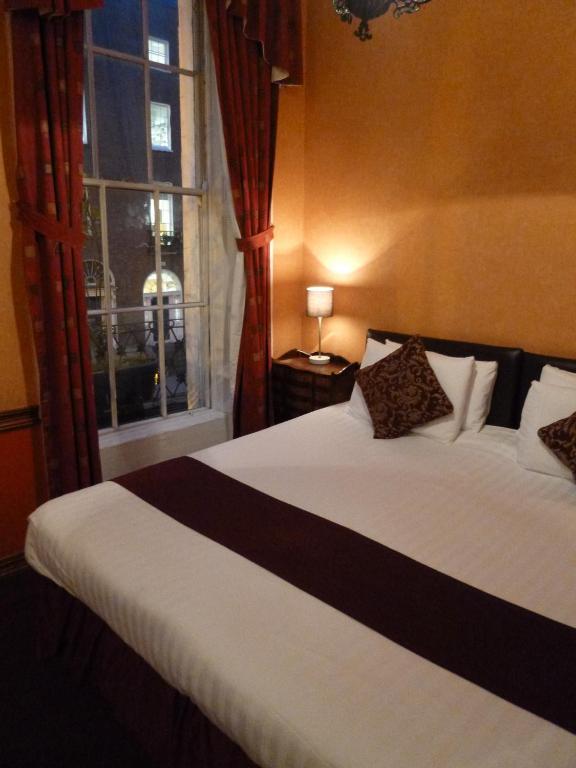 Russell Court Hotel Dublin Pokoj fotografie